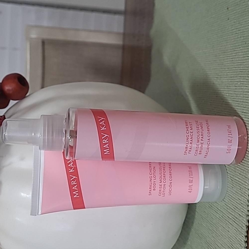 Mary Kay Sparkling Cherry Body Lotion and Fragrance Mist NWOT